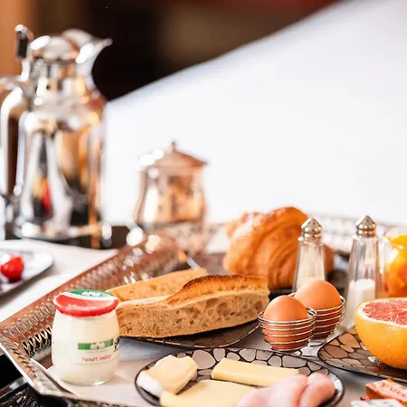 Odeon Saint-germain Paris