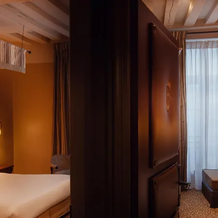 Hotel Odeon Saint-germain 4*
