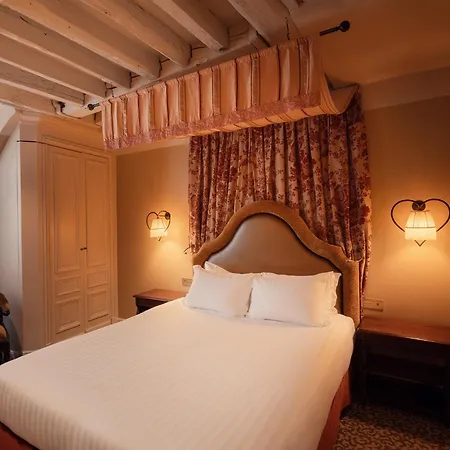 Odeon Saint-germain Paris