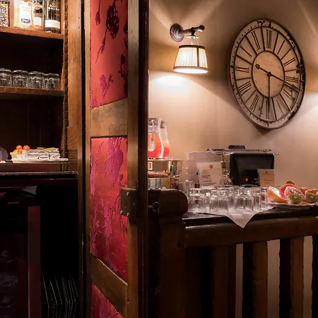 Hotel Odeon Saint-germain 4*