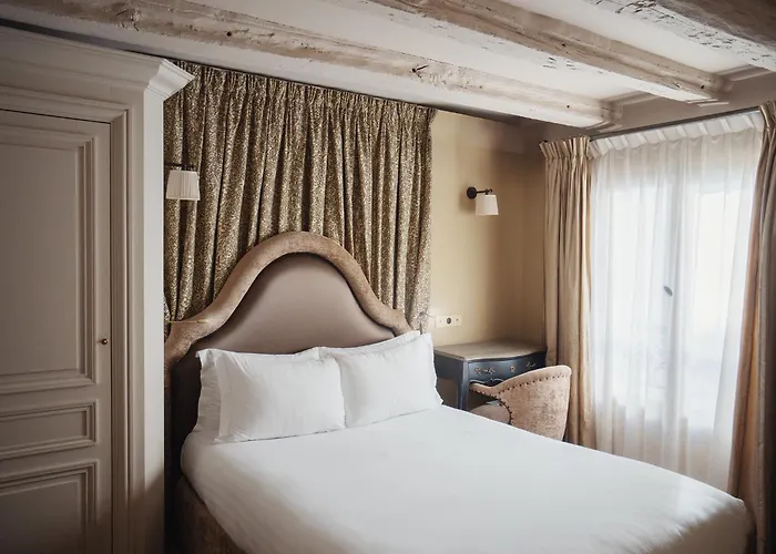 Hotel Odeon Saint-germain 4*